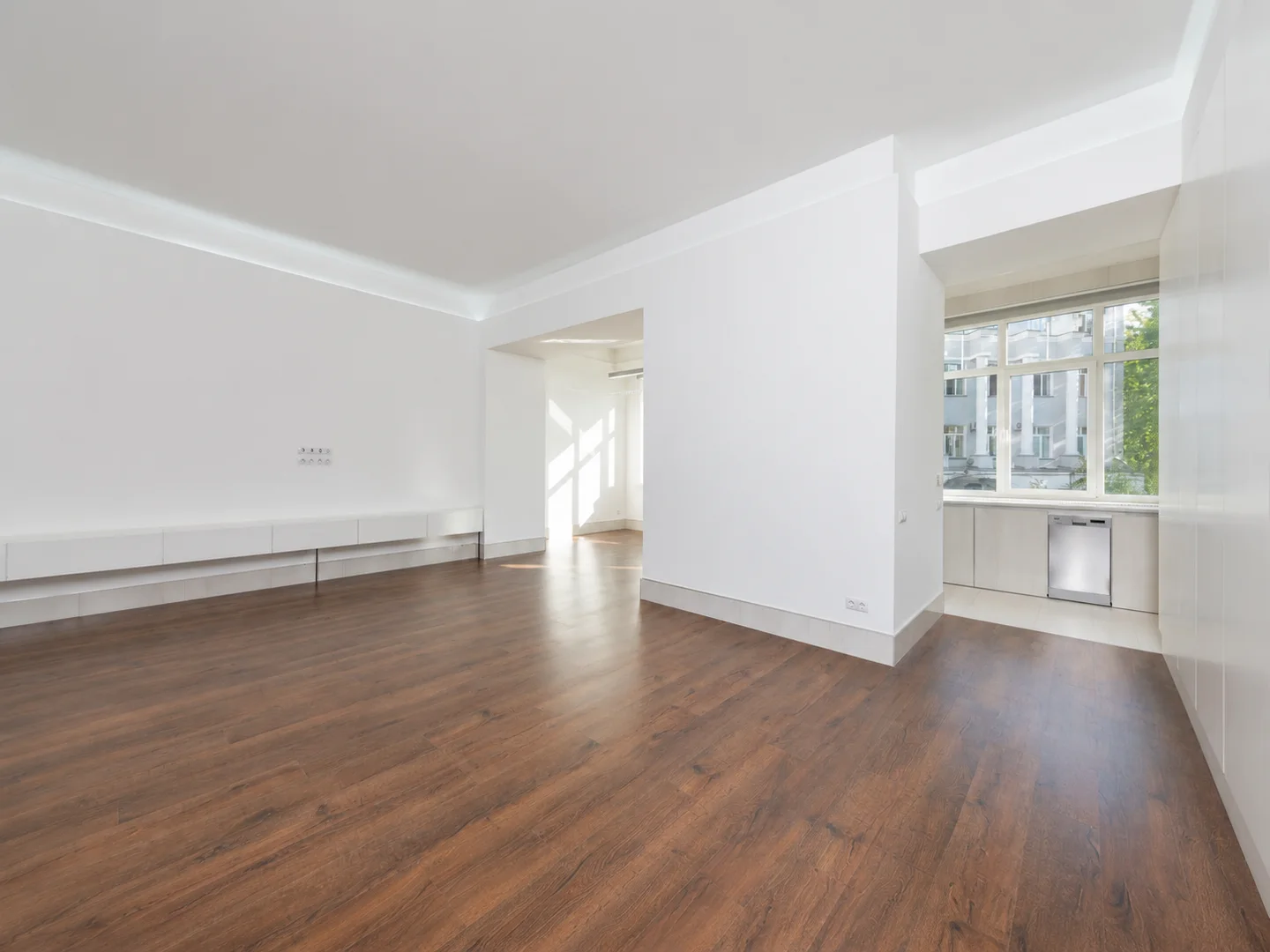 Empty living room reference image